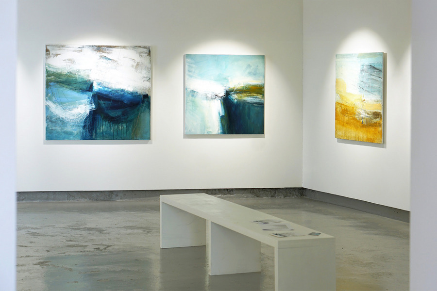 Justine Lois Thorpe, exploring colour and texture