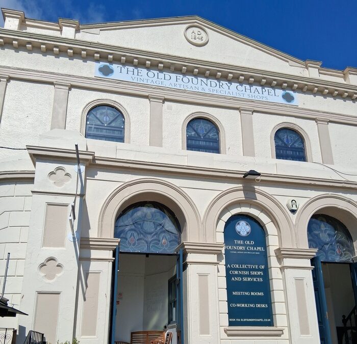 Close that laptop and Shop Local this New Year