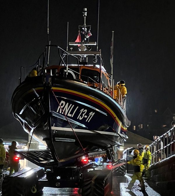 Yacht damage averted thanks to lifeboat crew